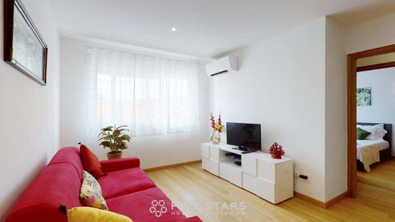 Zhara Suite Five Stars Holiday House - Generale Niza Exterior foto